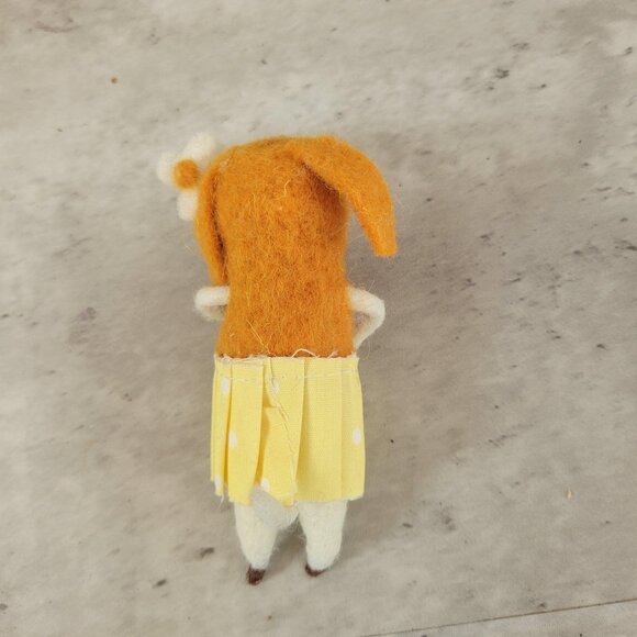 Handmade Felted Dog Dolls Pair Floral Dress Skirt Spring Decor Cute Animal - Picture 9 of 9